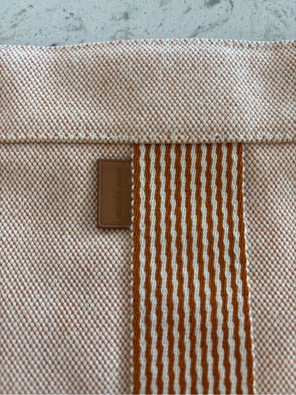 HERMÈS Orange & Cream Toto Collection Cosmetic Case - Picture 9 of 9
